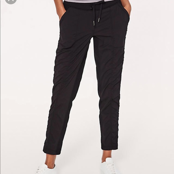 lululemon tapered pants